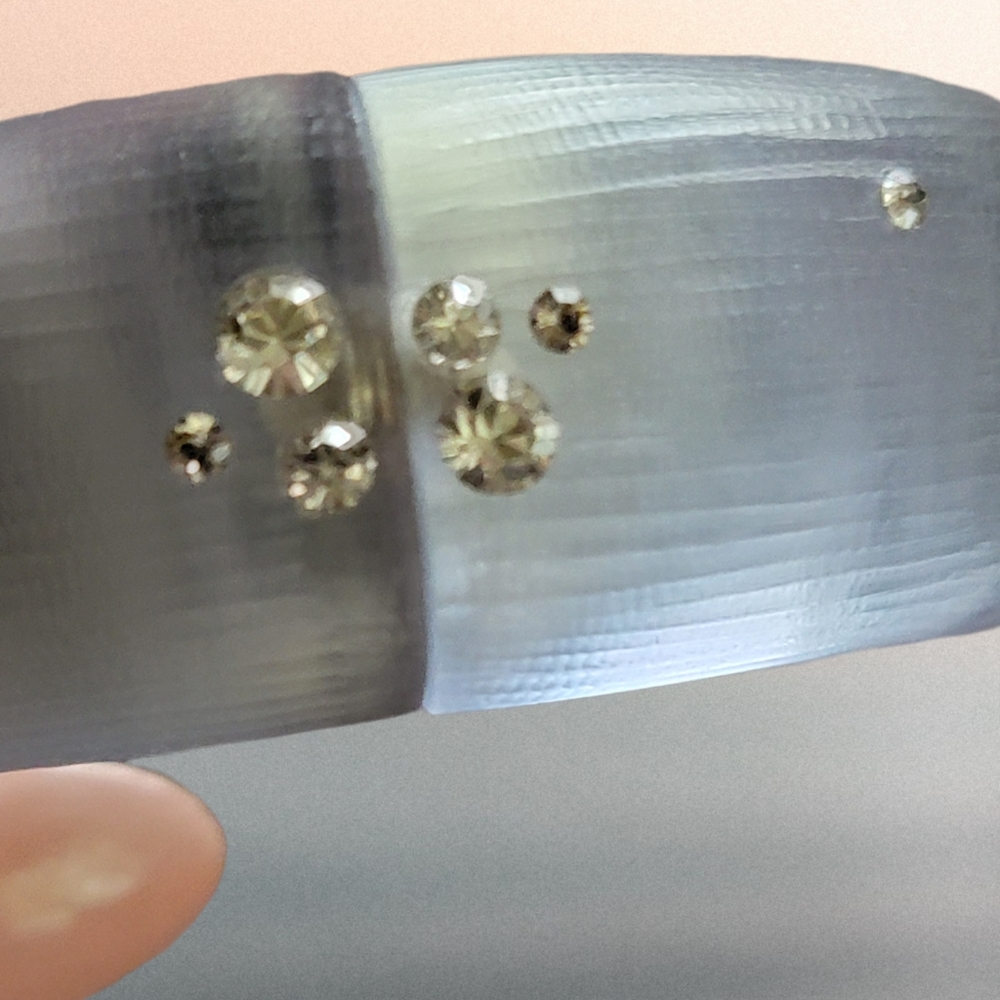 ALEXIS BITTAR | SWAROVSKI CRYSTAL LUMINOUS GRAY MAGNETIC LUCITE BRACELET - Picture 10 of 12